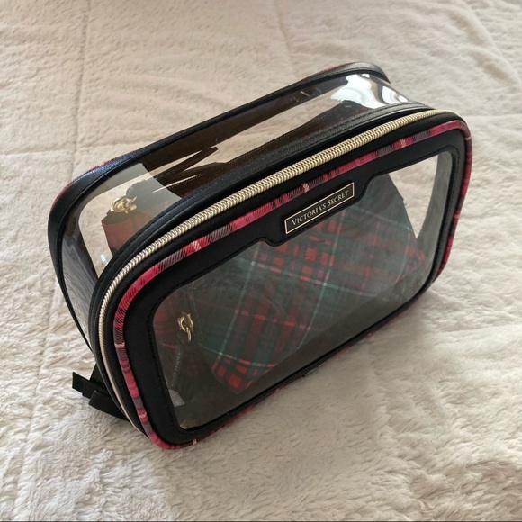 Victoria’s Secret 3 piece Makeup Bag Set - Picture 6 of 7